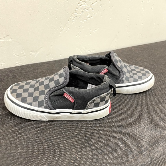 VANS TODDLER CLASSIC SLIP ON BLACK AND GRAY CHECKERBOARD SIZE 6 - Picture 3 of 4